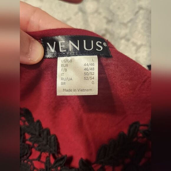 Venus Ruched top - Picture 7 of 9